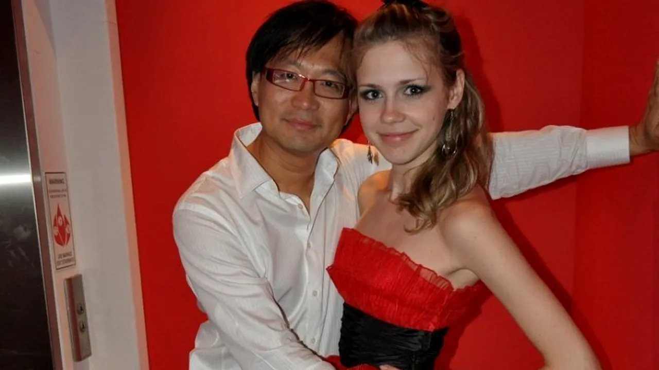 Povestea tocilarului care a devenit faimos datorită unei afaceri matrimoniale