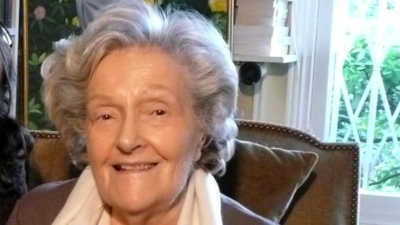 A murit una dintre cele mai iubite scriitoare din lume. Juliette Benzoni avea 95 de ani