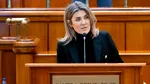 Deputata AUR Gianina Șerban îi acuză pe jandarmii din Piața Victoriei de abuz: „Nu am voie să traversez pentru că sunt membru AUR”