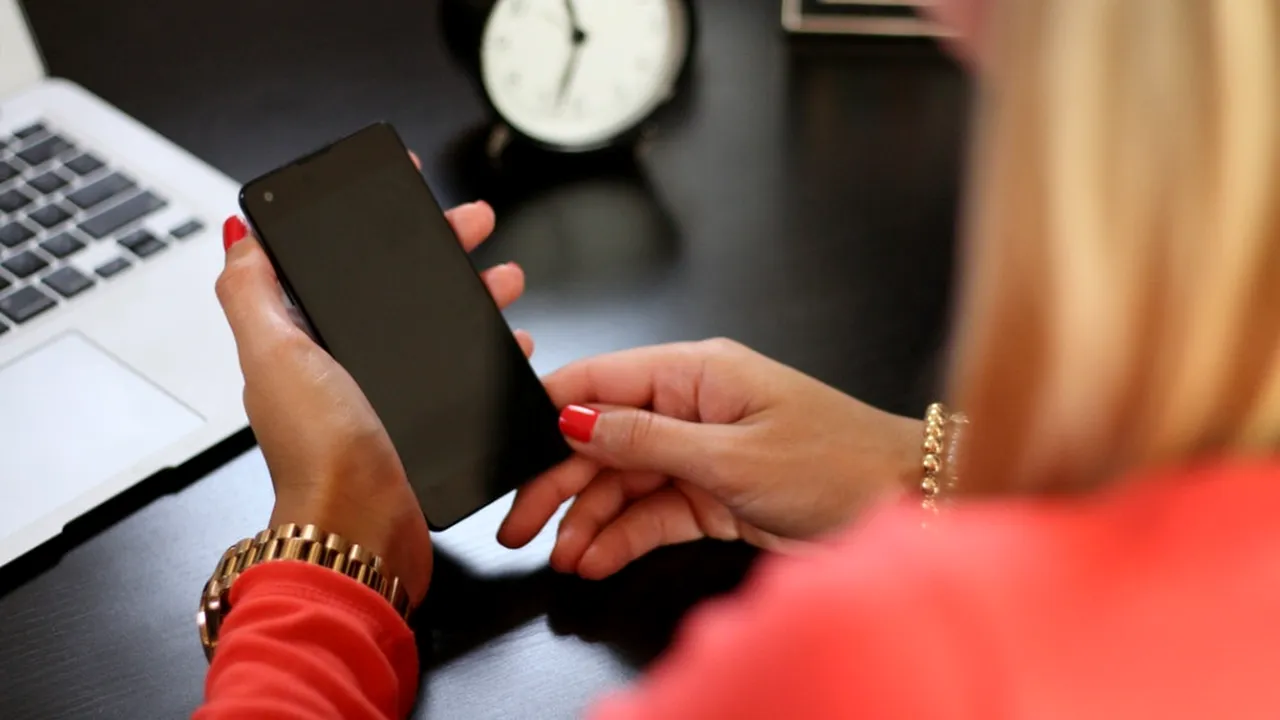 Tehnologia care îți încarcă telefonul în 20 de minute