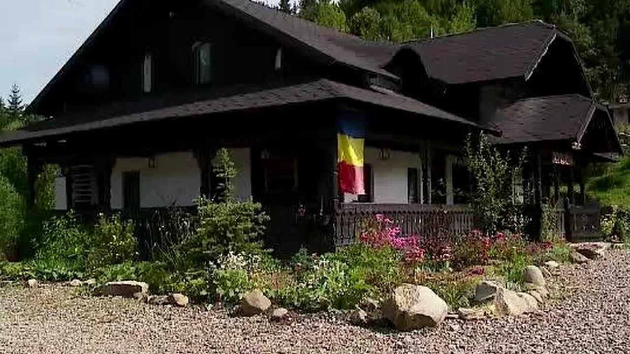 Au cumpărat trei case cu 500.000 de euro și le-au transformat în ''pensiuni-muzeu''. ''E un sentiment aparte să locuiești aici''