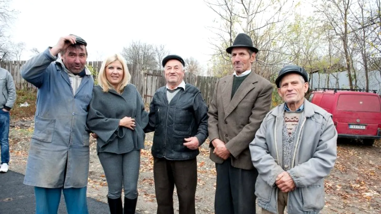 De la Cocoș la Cocoșilă. Elena Udrea, pictorial comunal de campanie