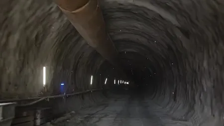 Cum arată acum tunelul de sub Dealul Momaia, săpat pentru autostrada A1 Sibiu – Pitești