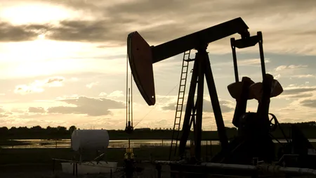 Noile amenințări ale lui Trump la adresa Iranului scumpesc petrolul. Cotația barilului pe piața Brent se apropie de 90 de dolari