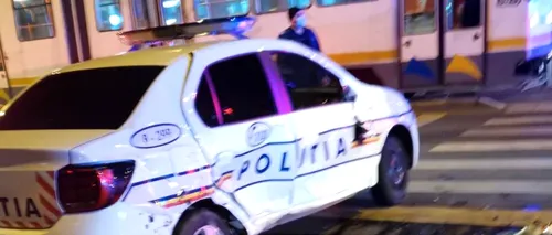 Mașină de poliție, implicată într-un accident în sectorul 1. Trei agenți au fost răniți, după ce un șofer nu a acordat prioritate autospecialei