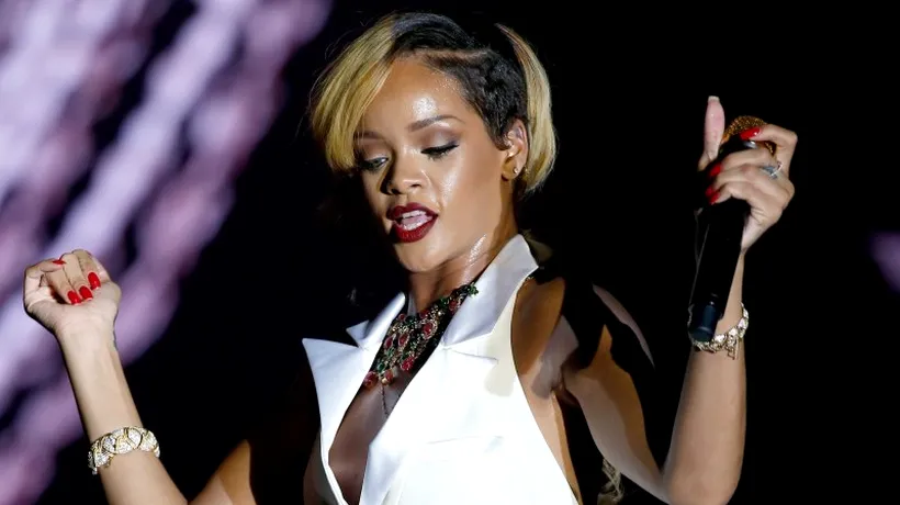 Rihanna a câștigat procesul cu Topshop. Compania, obligată să plătească daune de peste un milion de euro din cauza tricourilor cu chipul vedetei