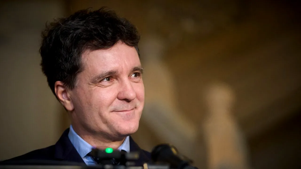 Financial Times, editorial despre Nicușor Dan: „Cum să învingi populismul”. Ce LECȚII ar putea oferi România democrațiilor occidentale