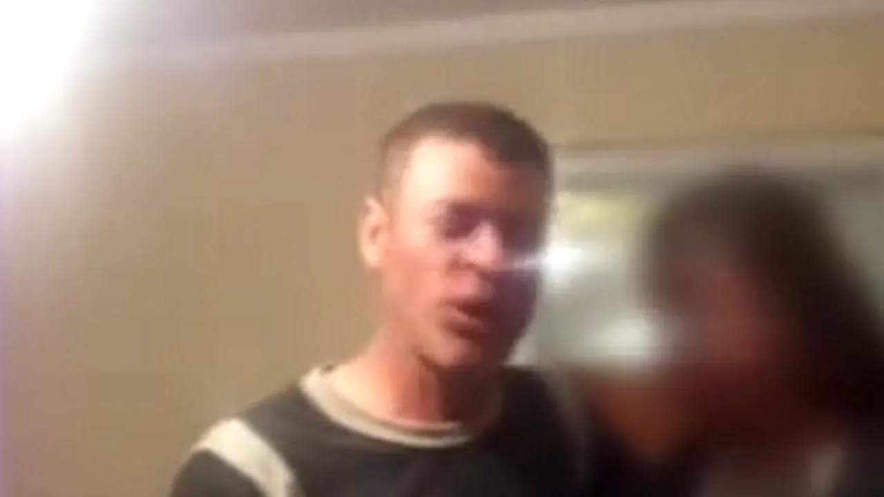 Ce a pățit vasluianul care își obliga copiii să îl filmeze când îi bătea