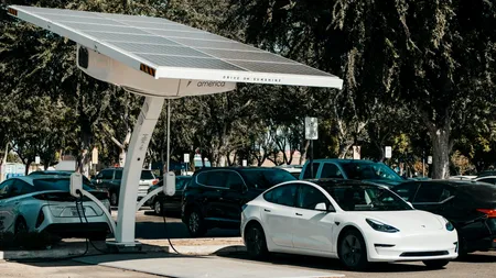 Uniunea Europeană a impus o serie de sisteme avansate de asistență la condus pentru producătorii auto
