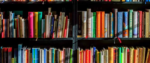 Inedit: O școală din Barcelona a eliminat din biblioteca sa sute de cărți sexiste sau marcate de stereotipuri 
