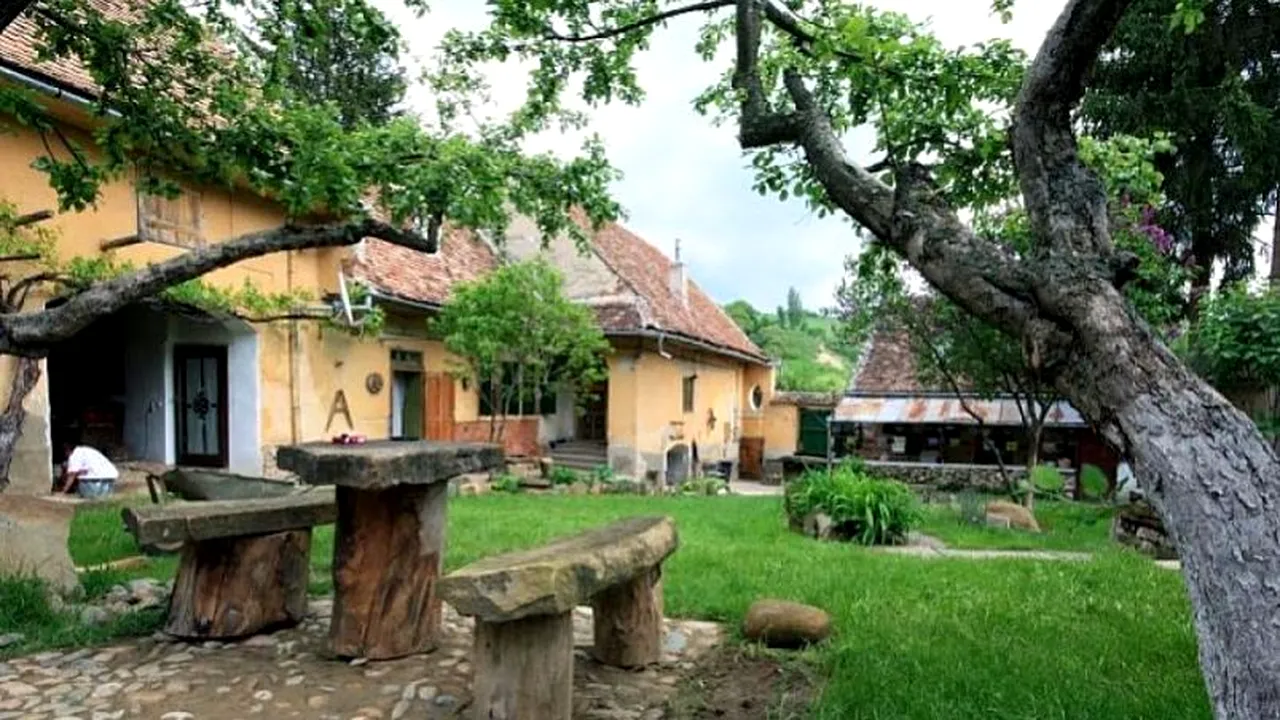 Un sas s-a întors în Sibiu după mai mulți ani în Germania. Ce a reușit să facă într-un sat este extraordinar 