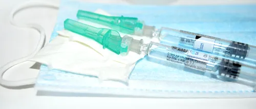 Un licean de 18 ani din Bacău a făcut infarct în urma rapelului cu <i class='ep-highlight'>vaccinul</i> Pfizer