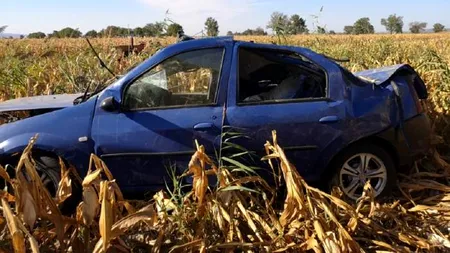 Sfârșit tragic. Doi tineri din Ilfov au murit în urma unui grav accident rutier. Încarcerați, au zăcut ore la rând în lanul de porumb. FOTO