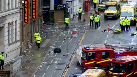 VIDEO | Numeroși răniți, după ce un vehicul a lovit pietoni, la parada clubului Liverpool