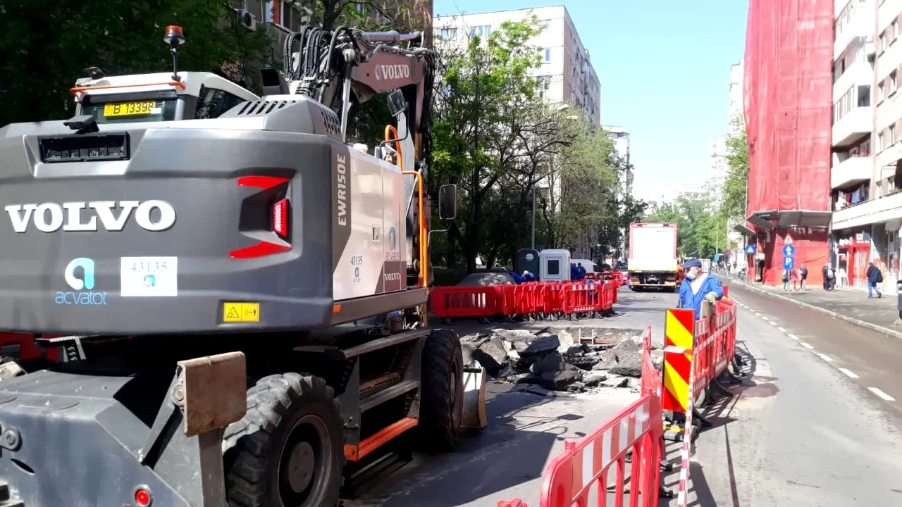 Situația apei calde din București. Sute de blocuri din toate sectoarele funcționează „sub parametri”