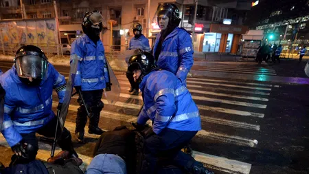 Șapte protestatari, reținuți pentru 24 de ore după protestul de miercuri seară 
