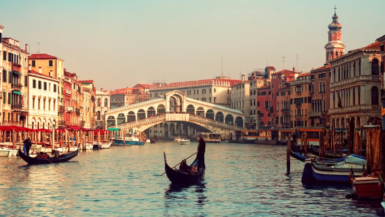 Italia a interzis oficial accesul navelor de croazieră în Veneția