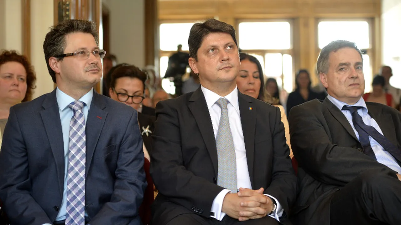 Costoiu și Corlățean revin la Palatul Victoria