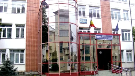 ISJ Vaslui interzice organizarea cursurilor festive de sfârșit de an în restaurante sau la terase