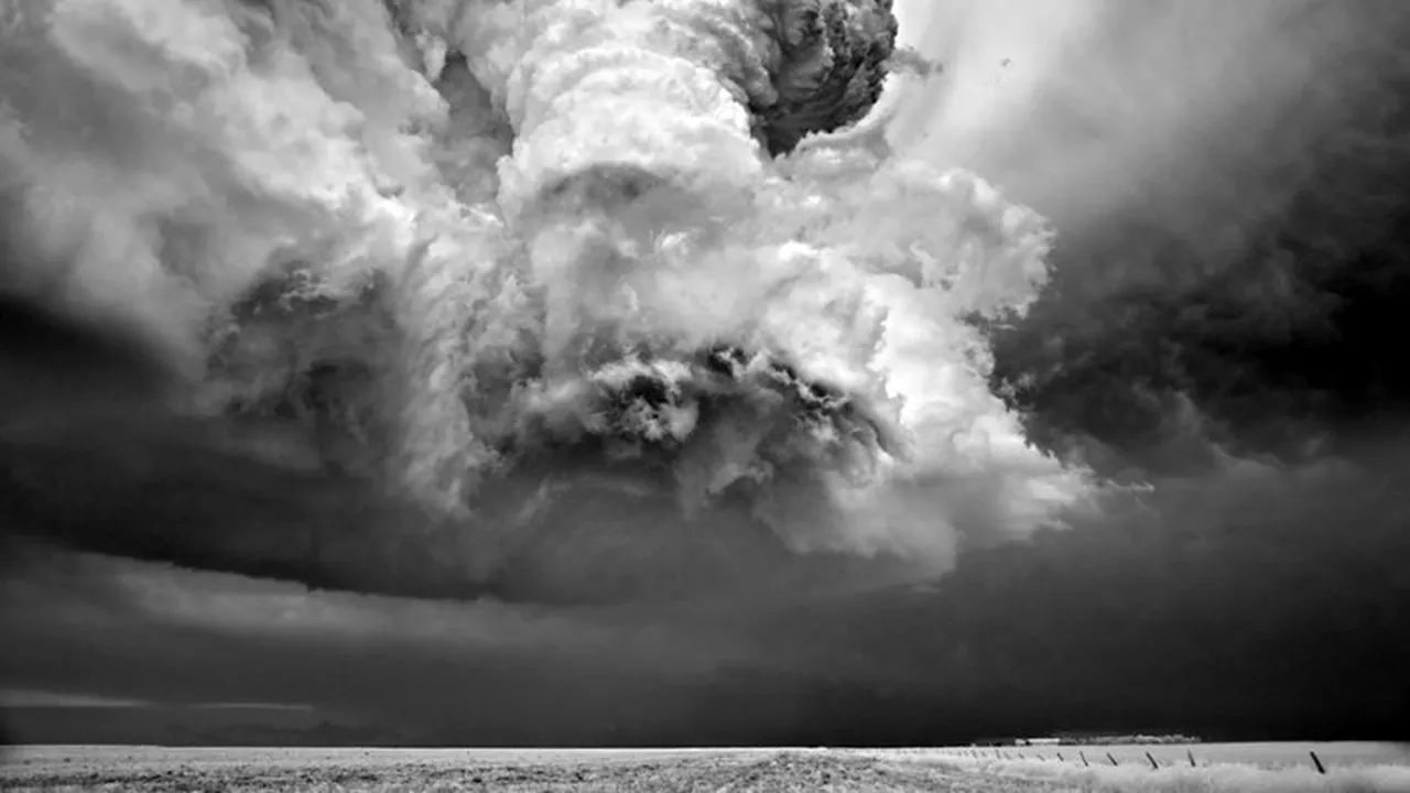 În mijlocul furtunii - GALERIE FOTO de excepție