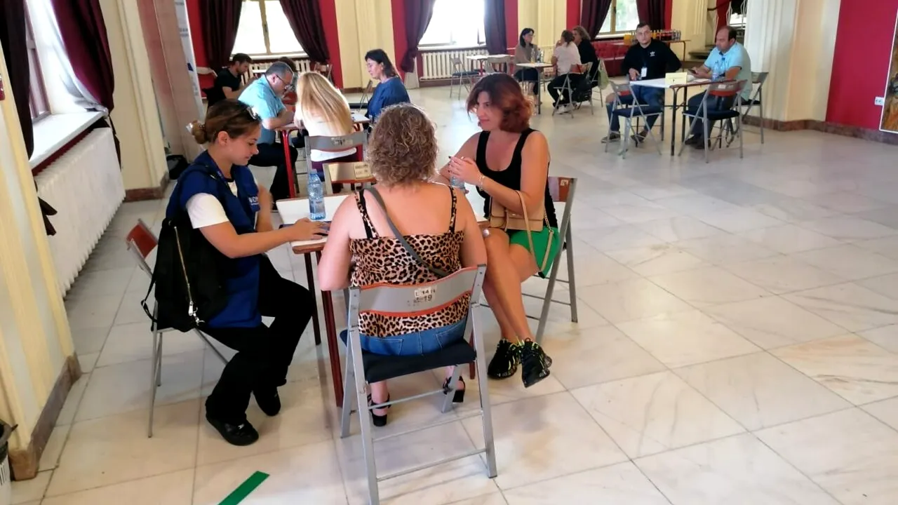 Târg de joburi pentru ucrainenii stabiliți la Iași: se caută IT-iști, dar și bucătari sau cameriste