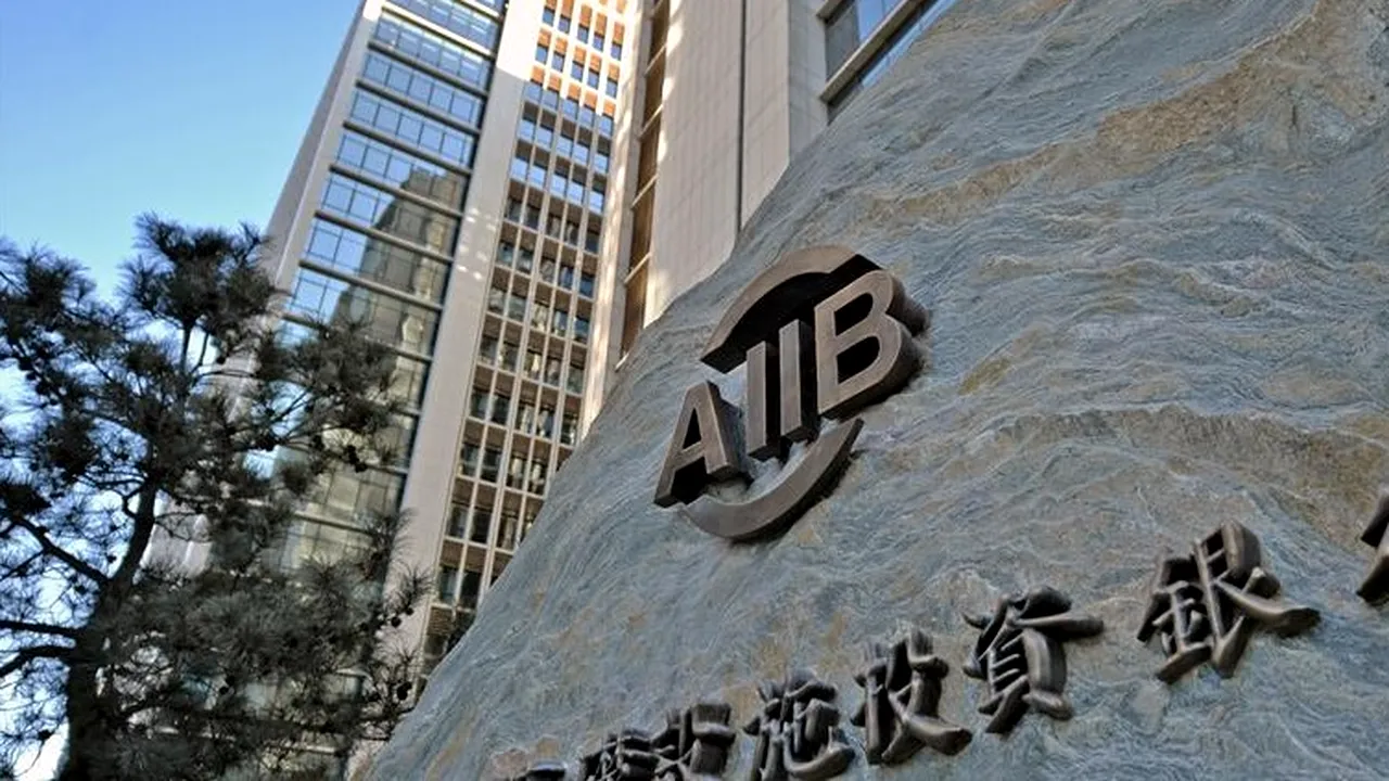 România cere să devină membră a Băncii Asiatice pentru Investiții. Care sunt cei mai mari contribuabili