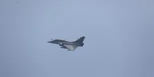 <span style='background-color: #2c4082; color: #fff; ' class='highlight text-uppercase'>VIDEO</span> Două avioane de vânătoare au intrat în COLIZIUNE și s-au prăbușit, în Franța /Doi piloți sunt dați dispăruți