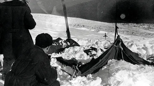 ISTORIE. Misterul morții schiorilor din Pasul Diatlov, elucidat după 60 de ani. Cum au sfârșit, de fapt, cei nouă turiști