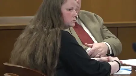 Crimă cumplită! O femeie și-a ucis fiul de numai trei ani și a aruncat vina asupra câinelui