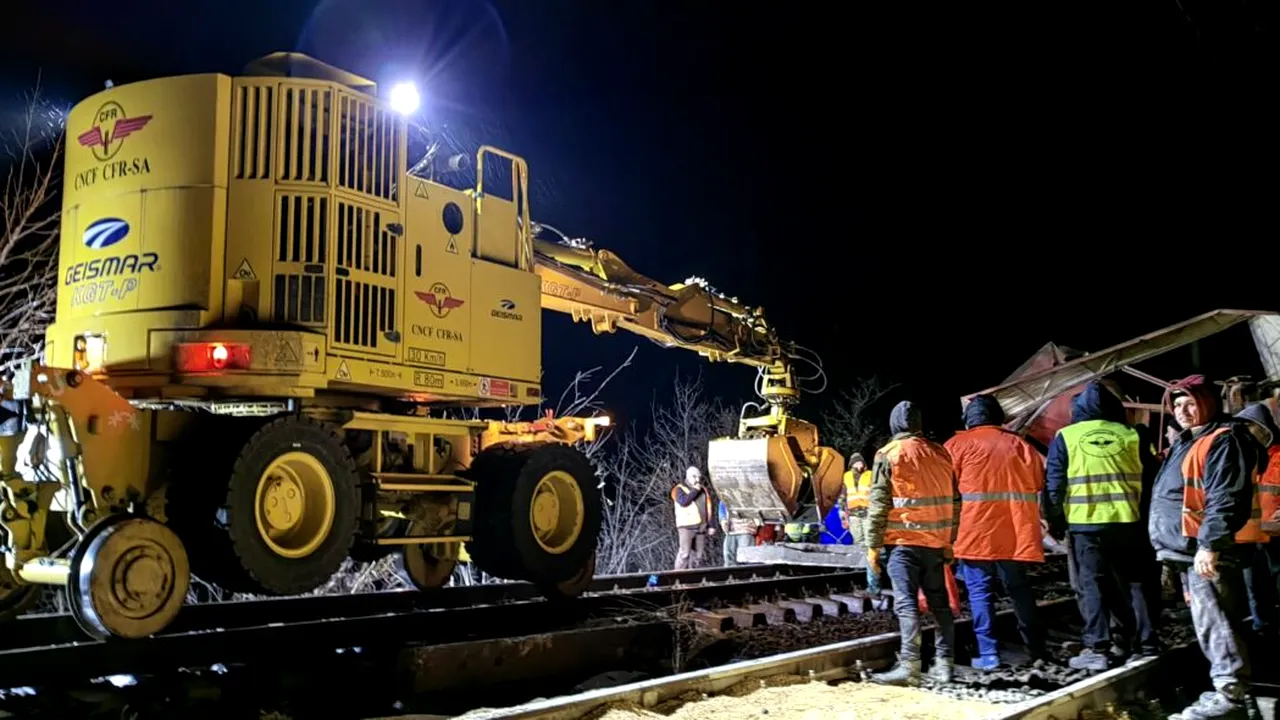 Probleme după accidentul feroviar din Vrancea. Specialiștii au intervenit pentru reluarea traficului