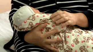 O femeie cu 5 nepoți, din Republica Moldova, a născut al 14-lea copil: „O să ne bucurăm ca şi de primii”. Ce vârstă are proaspăta mămică