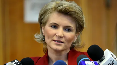 Andreea Paul anunță că a depus la Registratura ASE cerere să-i fie analizată teza de doctorat