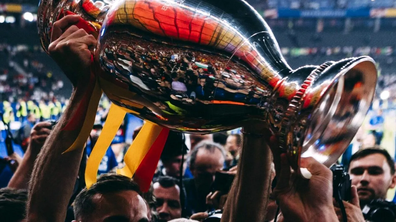 Spania a câștigat EURO 2024, după ce a învins Anglia în finală, scor 2-1! Ce au spus SELECȚIONERII și cine e jucătorul turneului!