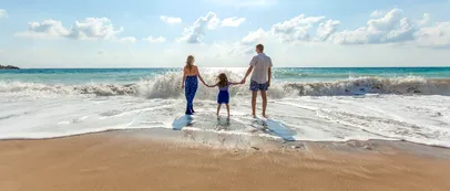 Specialiștii avertizează! Fără scăldat în Marea Neagră?! Pericolul ascuns dintre valuri