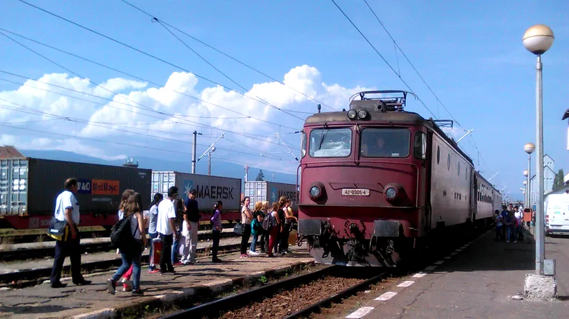 Tren cu 326 de pasageri, blocat în zona Cernavodă