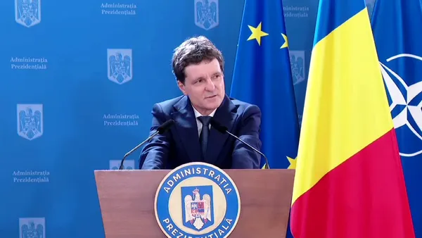 „Săracul, e așa delicat, o să-l mănânce”, mărturisește Nicușor Dan că spunea lumea despre el la preluarea mandatului de primar. Președintele i-a încurajat pe tinerii magistrați să nu se lase intimidați de „sistem”