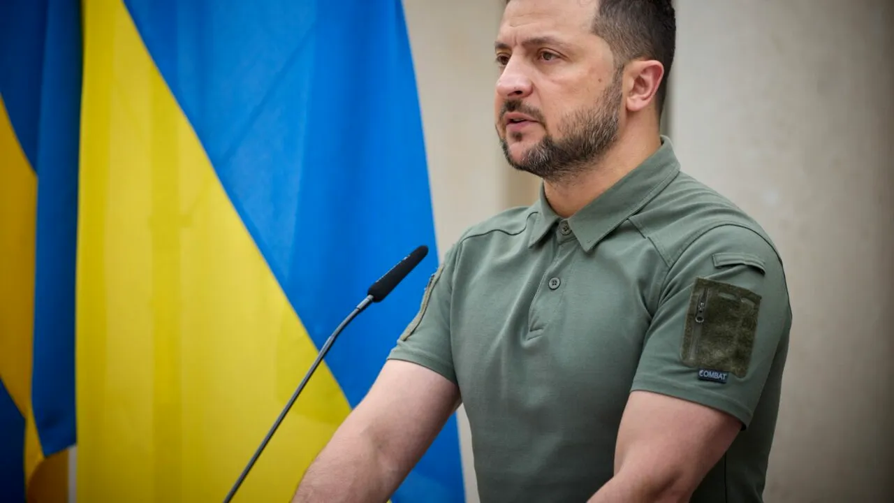 Volodimir Zelenski a DEMIS un înalt comandant al armatei. Fusese suspectat de abuz de putere și incompetență