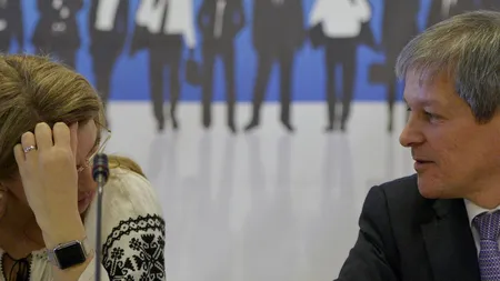 Ce caută premierul Cioloș la CN al PNL: Da, eu l-am rugat să vină