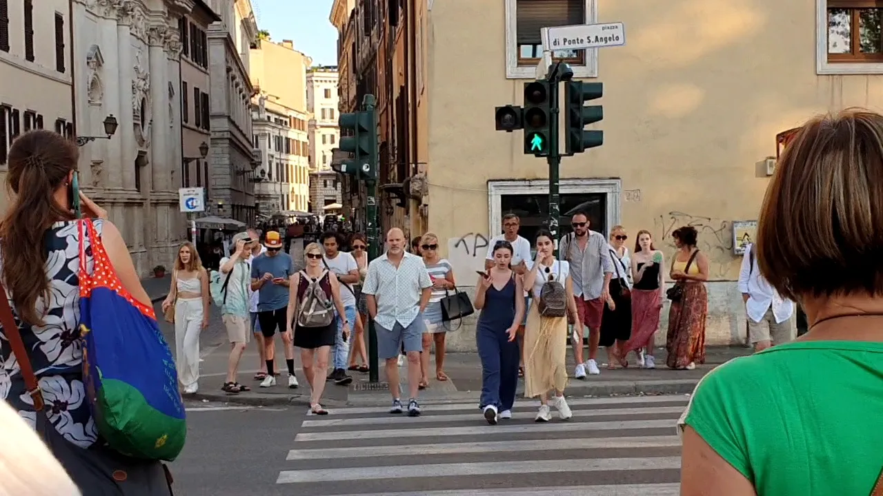 Mamele românce din Italia DEZVĂLUIE  de ce decid să revină acasă: „Nu mai plecăm nici dacă mâncăm mămăligă cu ceapă!” 