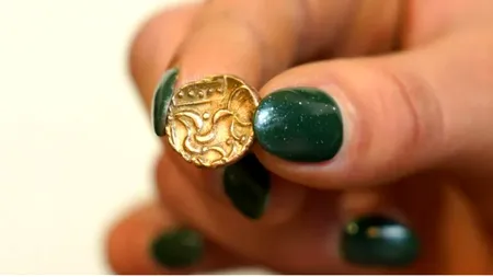 Un vânător de comori din Anglia o monedă celtică fabuloasă. Cu ce sumă impresionantă ar putea fi vândută