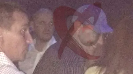 Realitatea TV: Victor Ponta în vacanță în Dubai, împreună cu Sebastian Ghiță