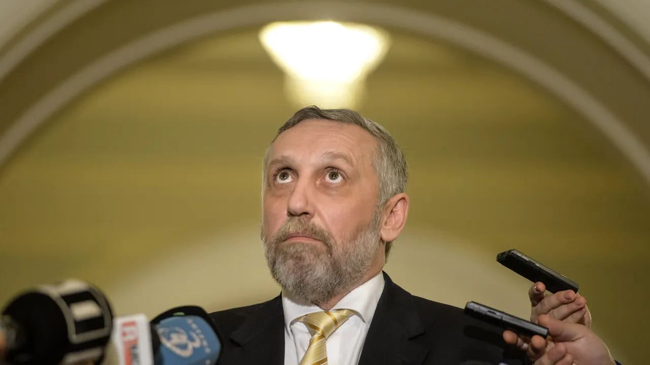 CNSAS: Marian Munteanu nu a fost colaborator al Securității