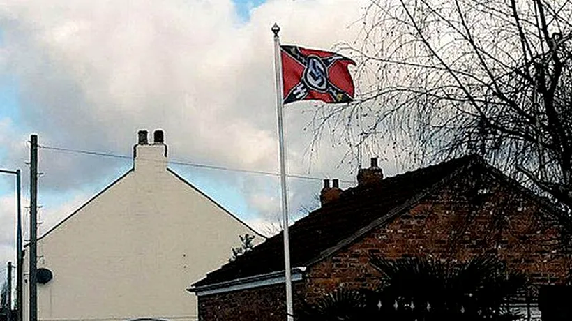 Un britanic a arborat un simbol interzis în fața casei. Cum au reacționat vecinii