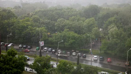 Cod galben ANM. Lista județelor lovite de ploi cu fulgere și grindină