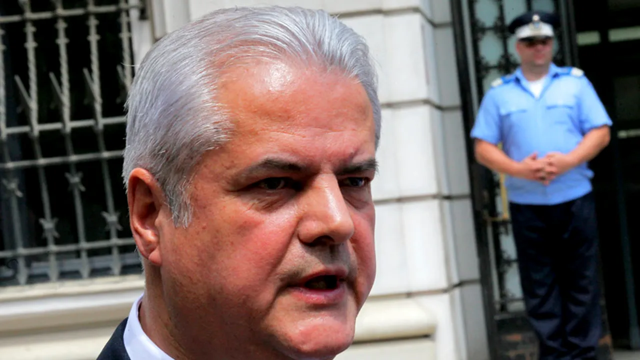 Tribunalul București: S-a dispus punerea în executare și continuarea executării mandatului lui Năstase. Nu există nici un impediment