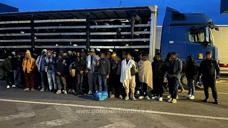 Zeci de cetăţeni din India, Pakistan, Irak şi Turcia au încercat să treacă ilegal frontiera la Vama Nădlac 2, ascunşi în două automarfare