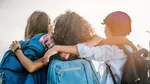 „Îngerul” care a schimbat destinele a 300 de copii din România. O mamă a creat „Clopoțelul prieteniei” prin care ajutorul merge direct la copil