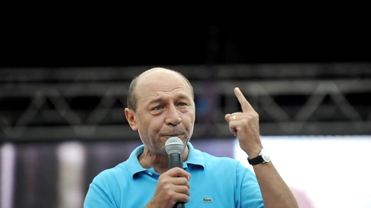 Traian Băsescu: 