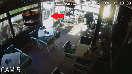 Explozia unui pneu de la o mașină de gunoi a spulberat vitrinele unei pizzerii din Târgu Jiu. O gravidă ieșise din local cu câteva secunde înainte