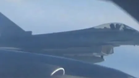 Avioane de vânătoare britanice, trimise pentru interceptarea a două bombardiere ruse